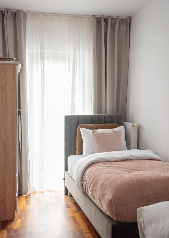 Wola Sunset Apartment Free Parking Warschau Exterior foto
