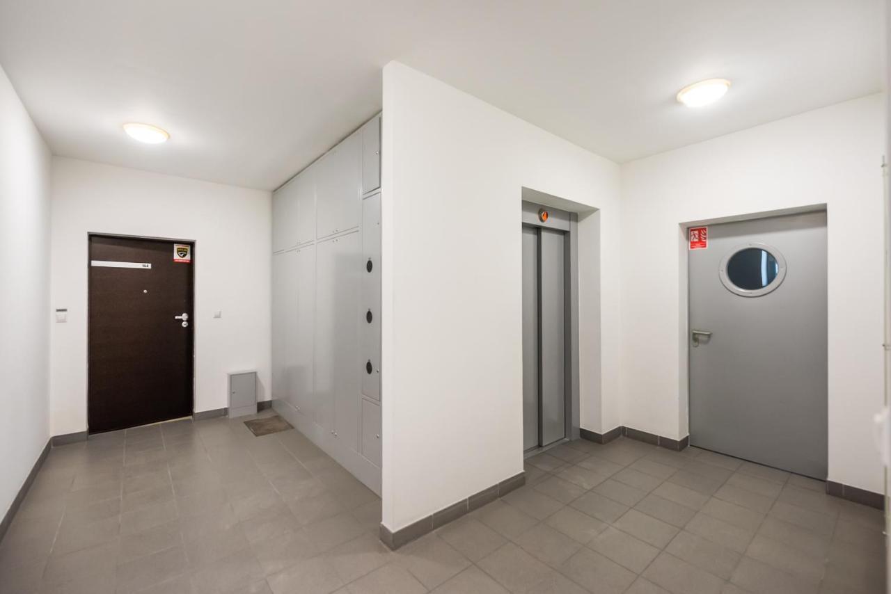 Wola Sunset Apartment Free Parking Warschau Exterior foto
